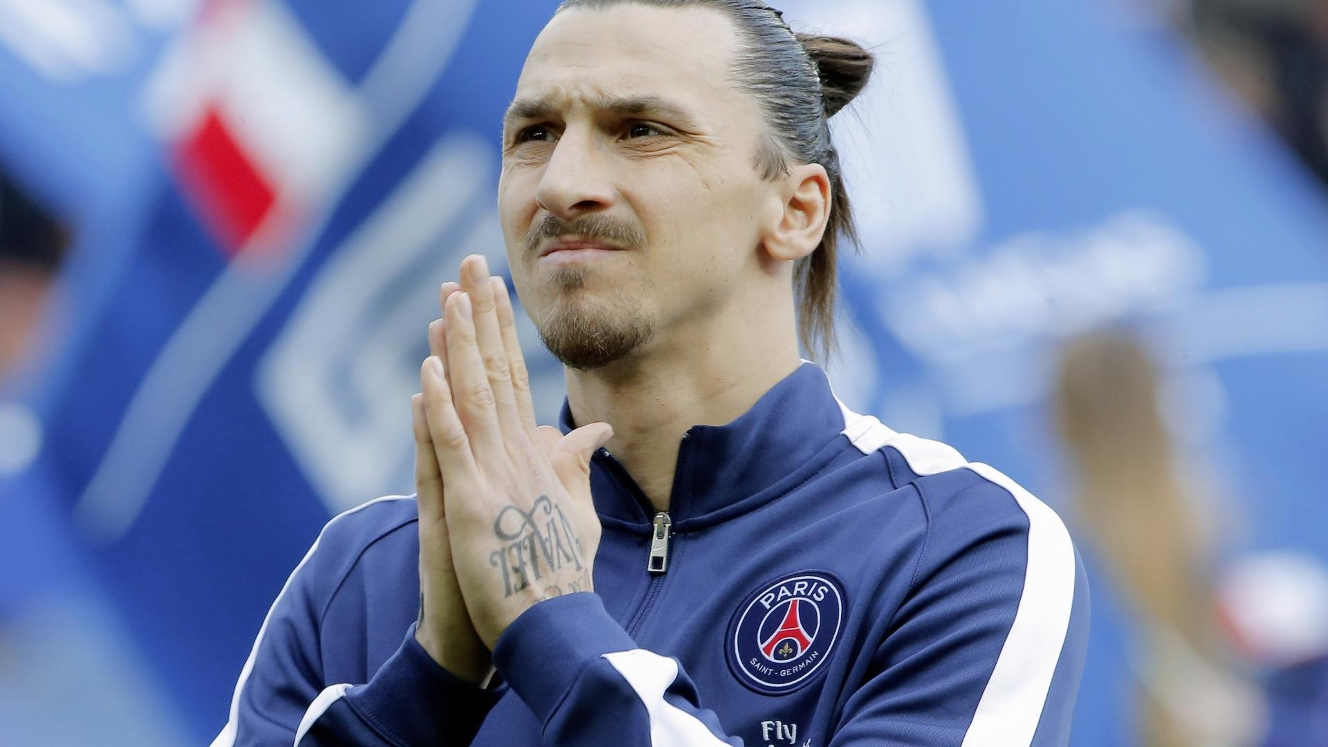 开云-巅峰对决，Ming vs 莱万多夫斯基，30分钟激战C9，纪录突破胜负难料！